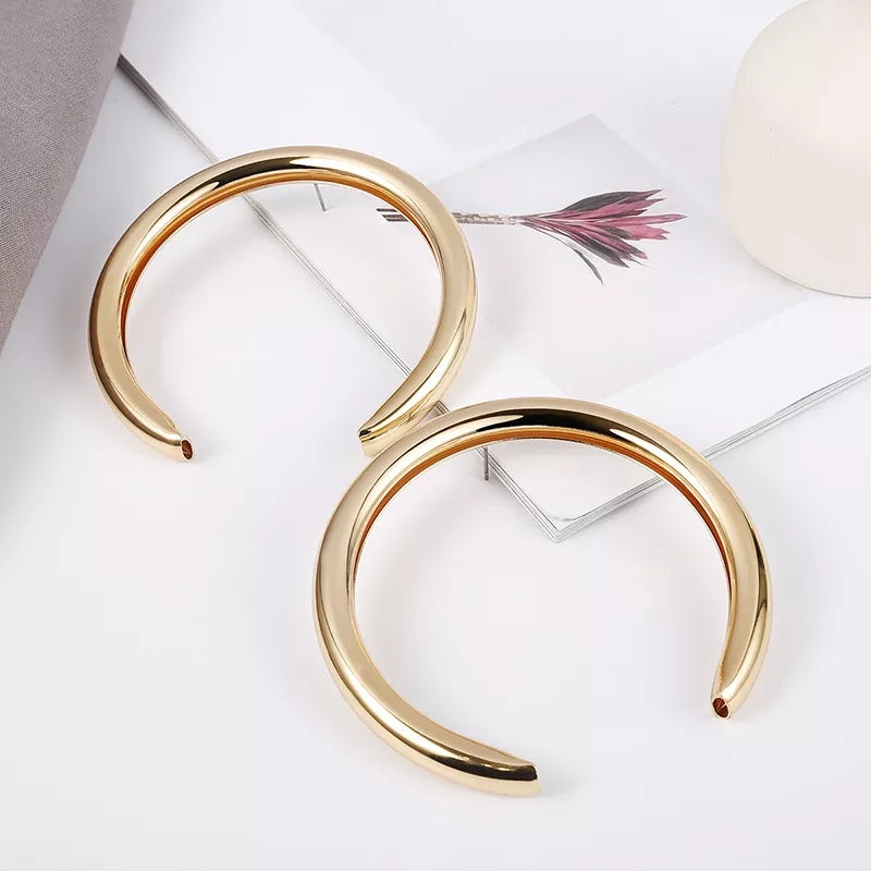 Large Horseshoe Earrings (Silver or Gold)